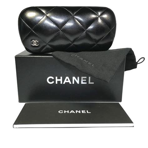 pochette tipo chanel|Chanel eyeglass case and pouch.